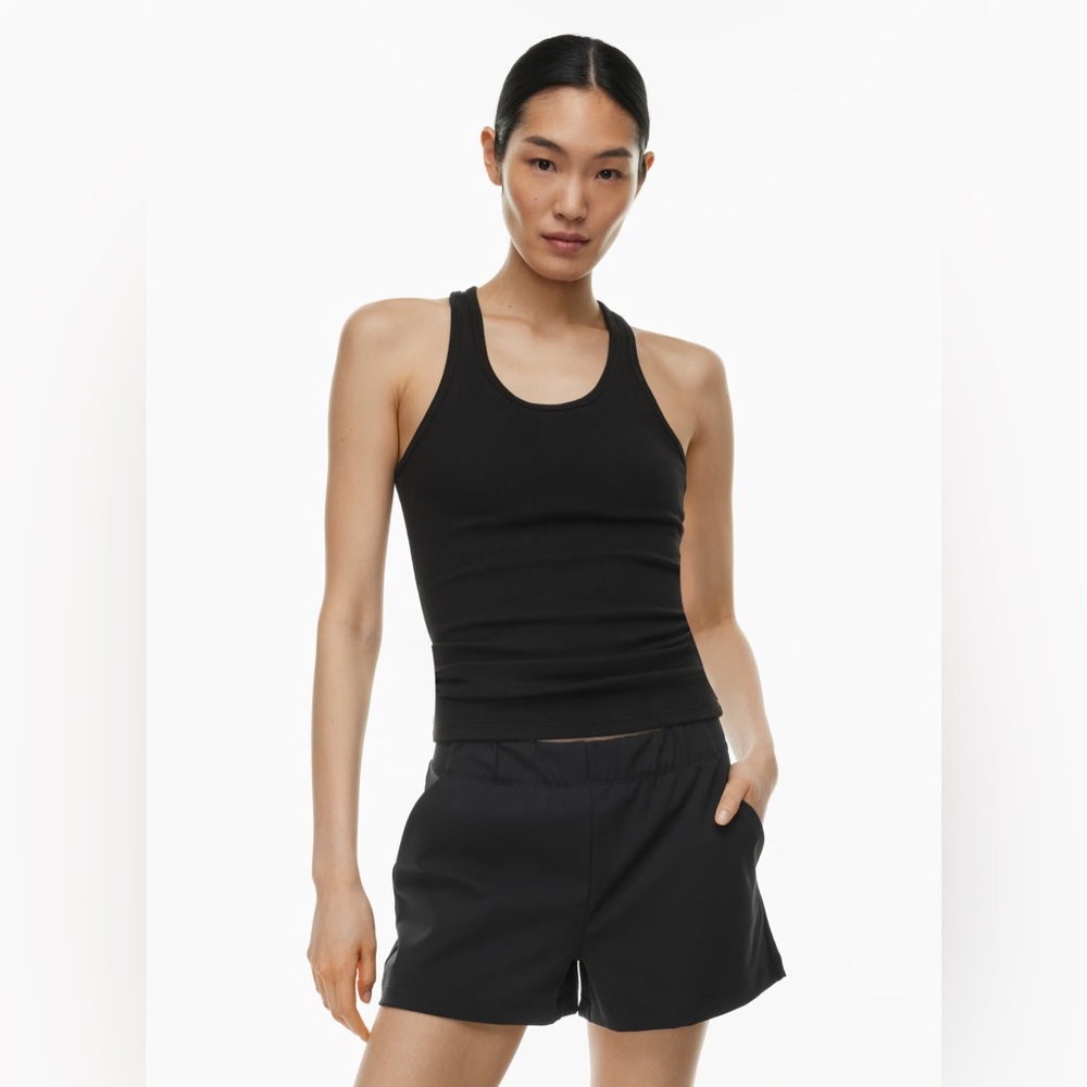 BNWT Aritzia The Group by Babaton Still tank L